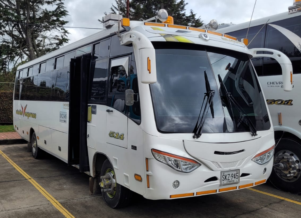 Bus de la flota de Visión Express.